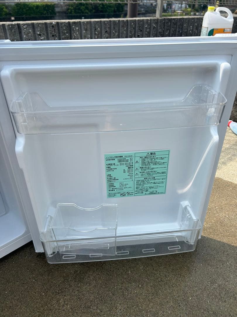 と*ん様 ホワイト 2ドア冷凍庫