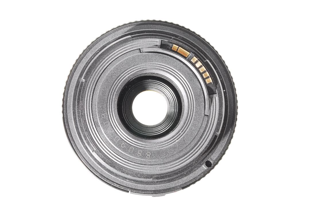 Canon EOS kiss x10 最新機種で高性能高画質！初心者でも簡単操作