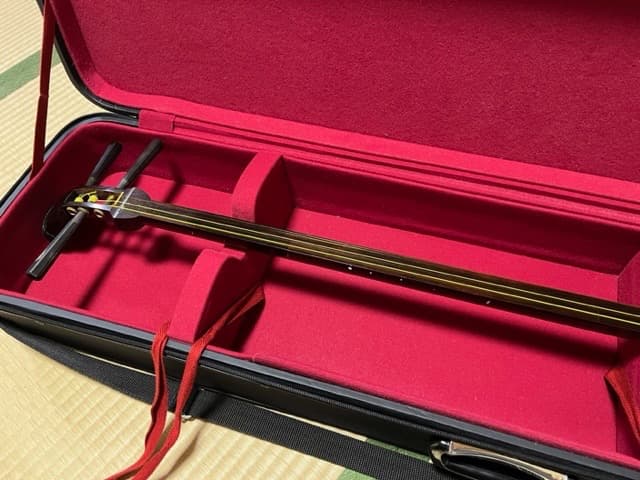 【美品】三味線 本体 和柄装飾付き