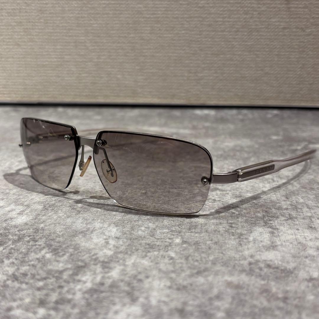 PRADA プラダ サングラス グラデーション リムレス サイドロゴ y2k