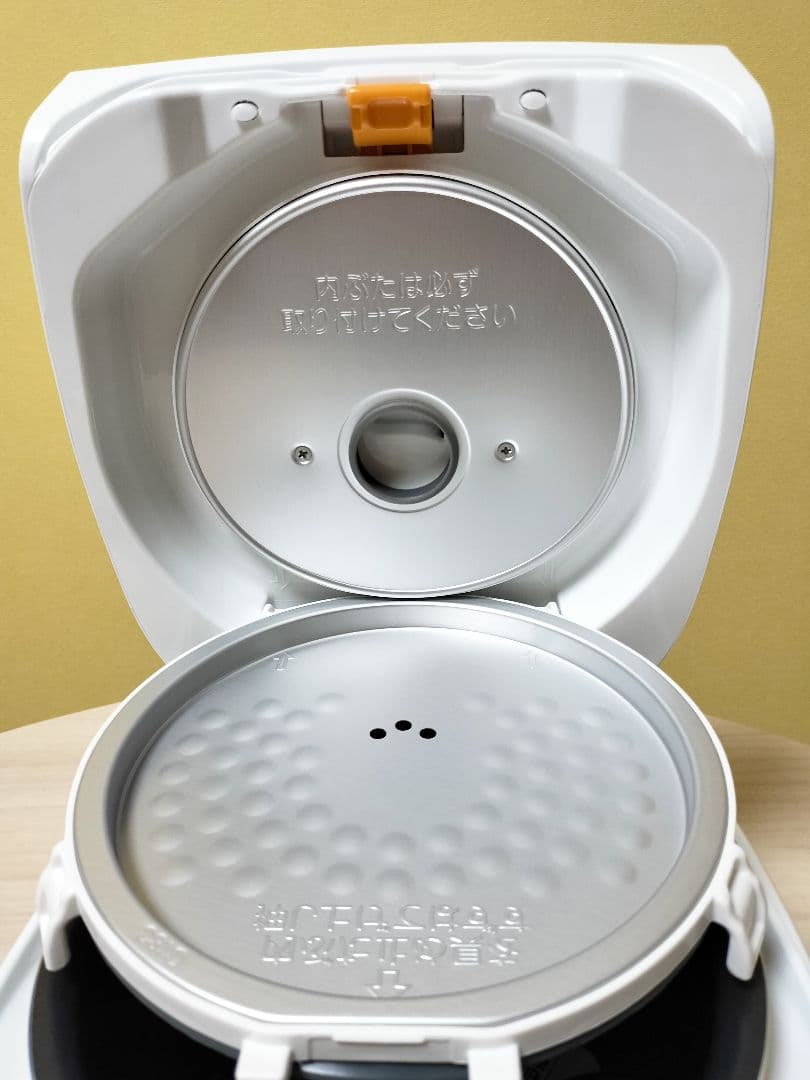 【美品未使用】炊飯器 象印極め炊き 3合 NL-BD05 22年製