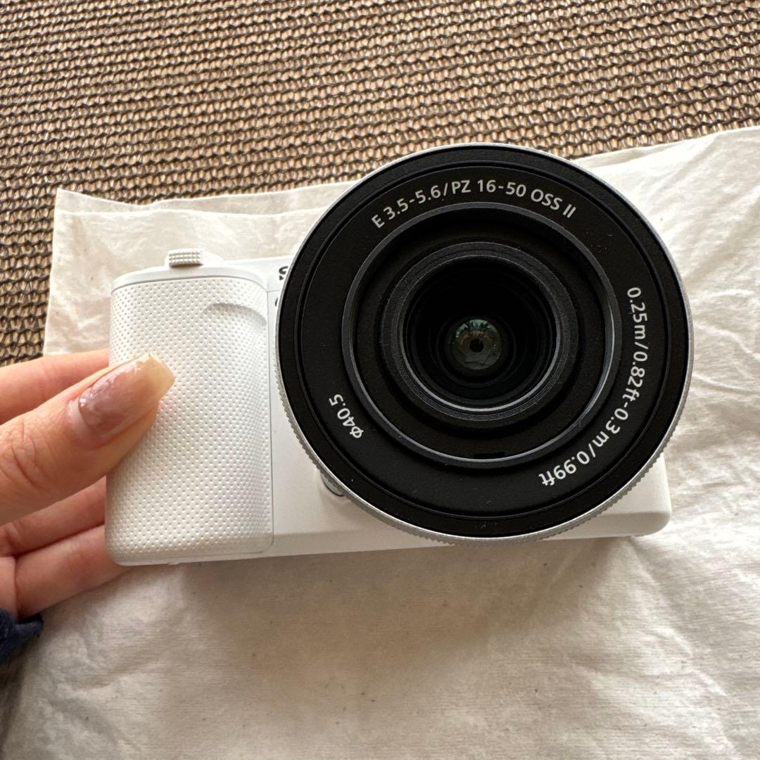 【極美品】SONY ZV-E10 ZV-E10X ダブルズームキット WHITE