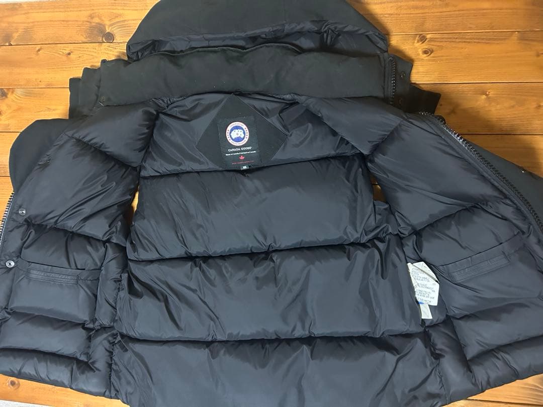 早い者勝ち‼️カナダグース ダウンベスト　ブラック　メンズ　ダウン厚め　希少レア