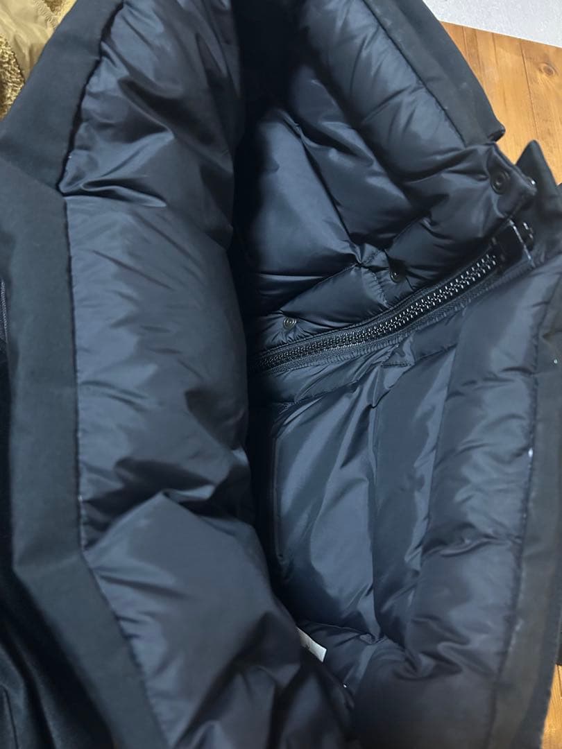 早い者勝ち‼️カナダグース ダウンベスト　ブラック　メンズ　ダウン厚め　希少レア