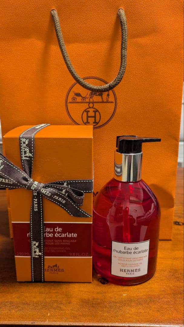 【新品、未使用】HERMES ジェル　プール　レマン【ハンドジェル】