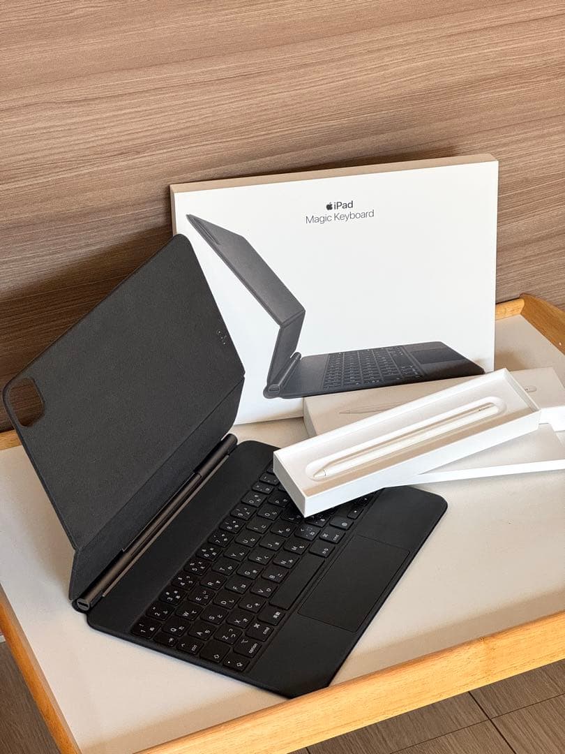 Apple純正マジックキーボード＋ペンシル｜iPad Pro11インチ、Air用