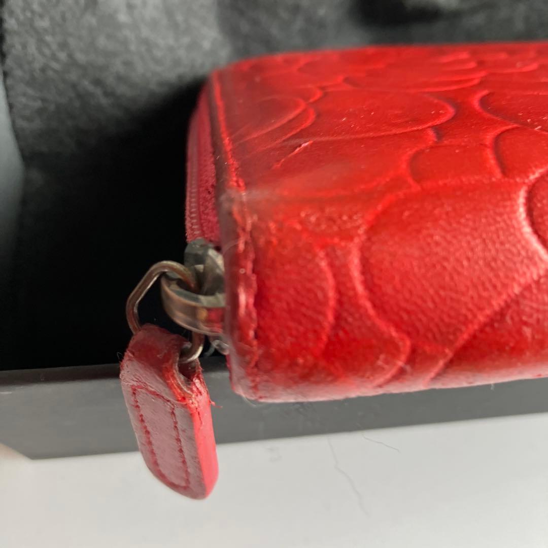 CHANEL フラワーエンボス レッド長財布