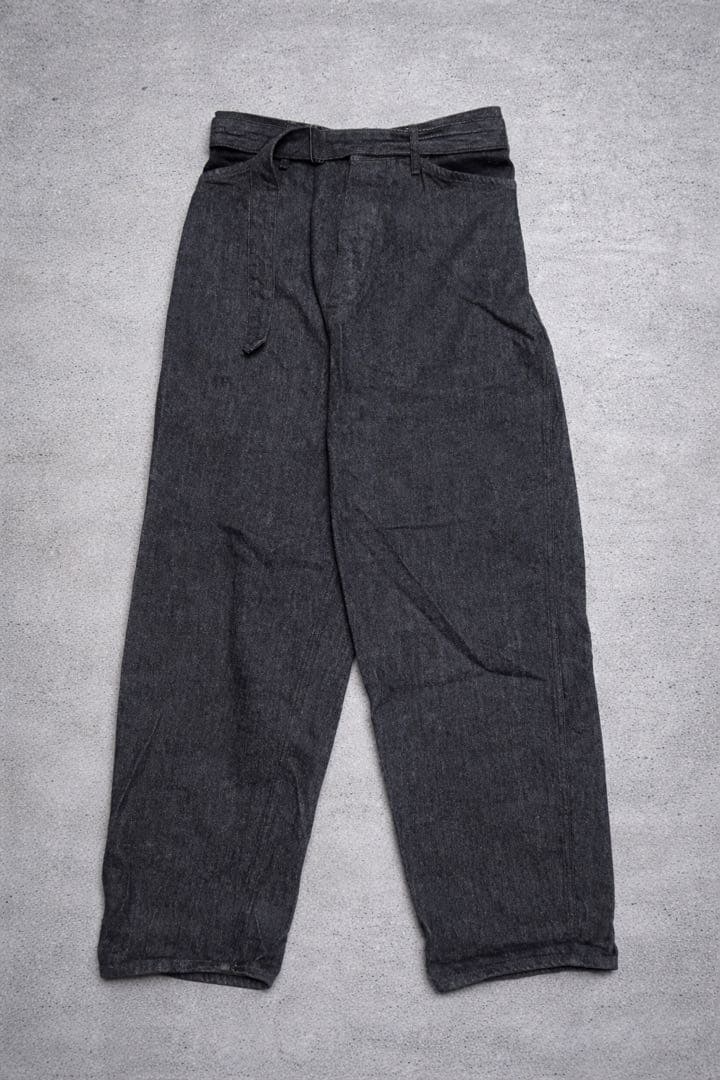 (希少サイズ1)comoli コモリ ベルテッドデニム デニム ブラックエクリュ