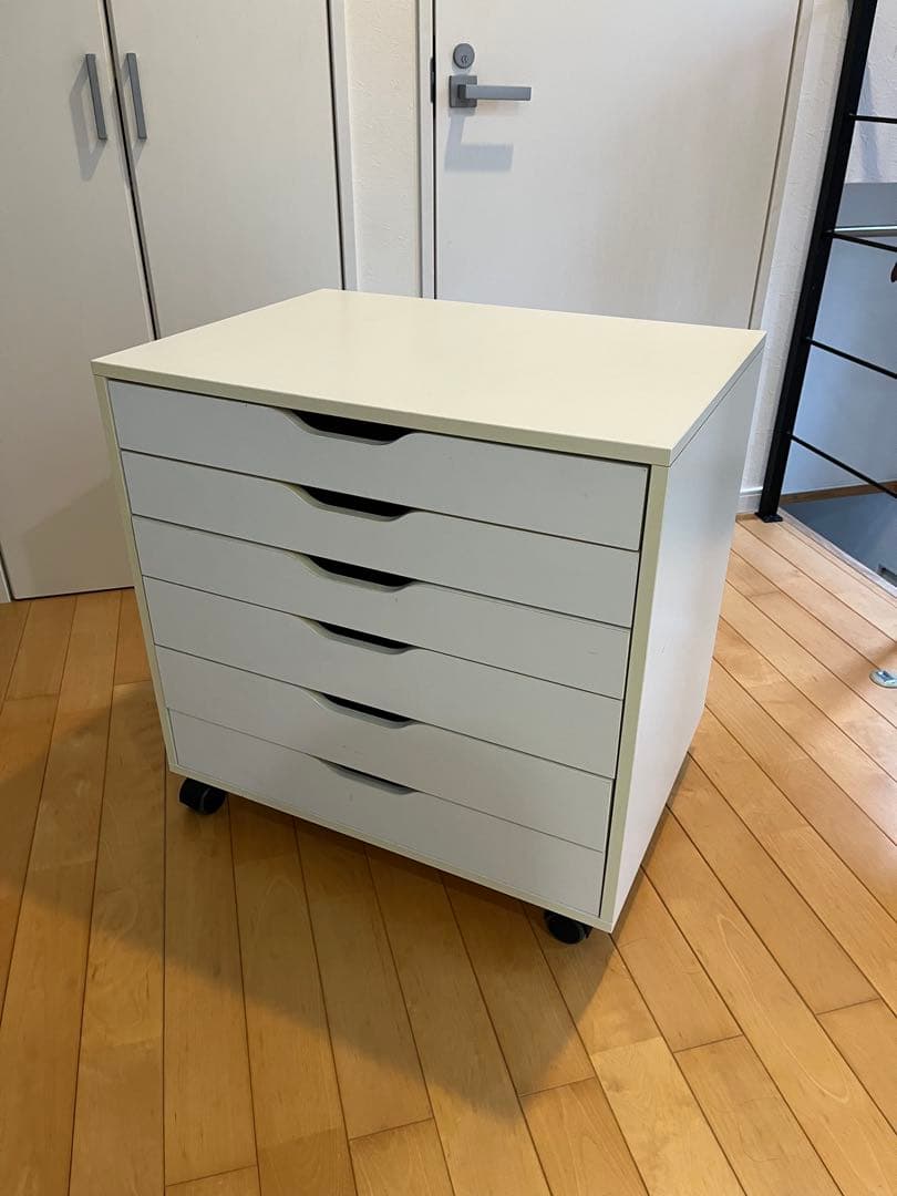 IKEA ALEX ホワイトチェスト 6段 引き出し付き　引取歓迎