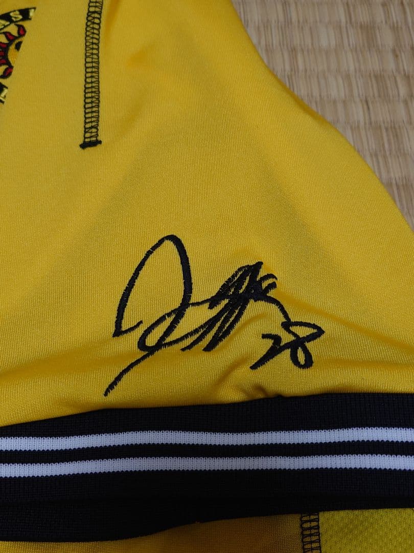 2004 柏レイソル 28番 玉田圭司選手 ユニフォーム サイン刺繍入 O-XO