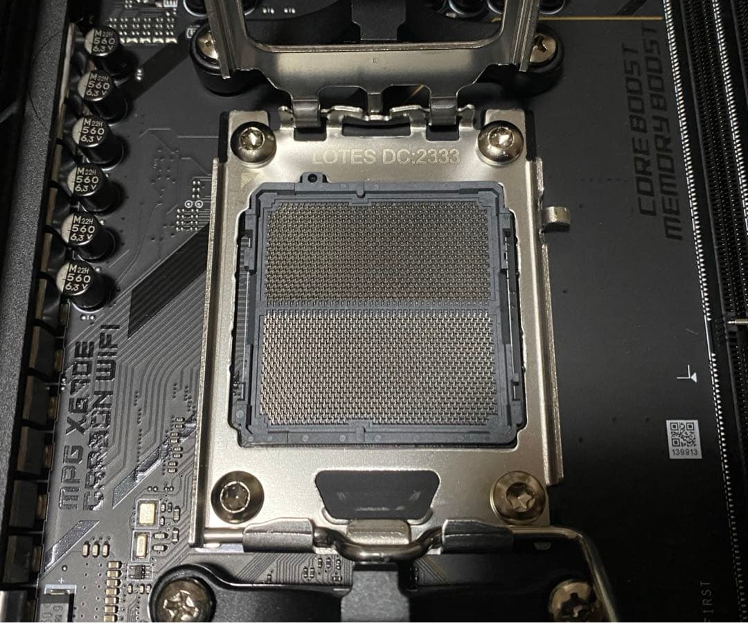 MSI MPG X670E CARBON WIFI マザーボード