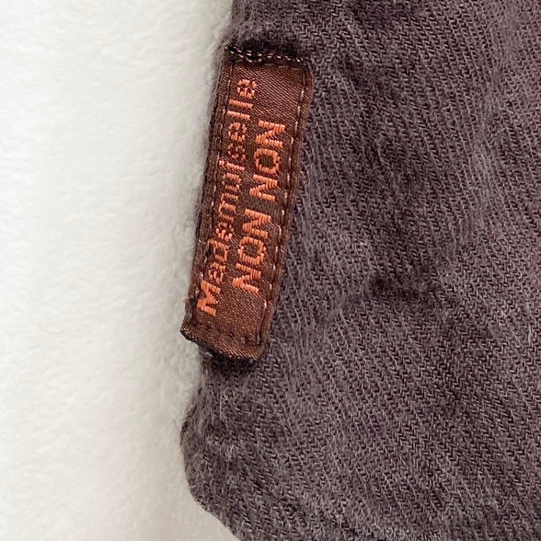 A18443 マドモアゼルノンノン スタンドカラーピンタックブラウス 茶系 38