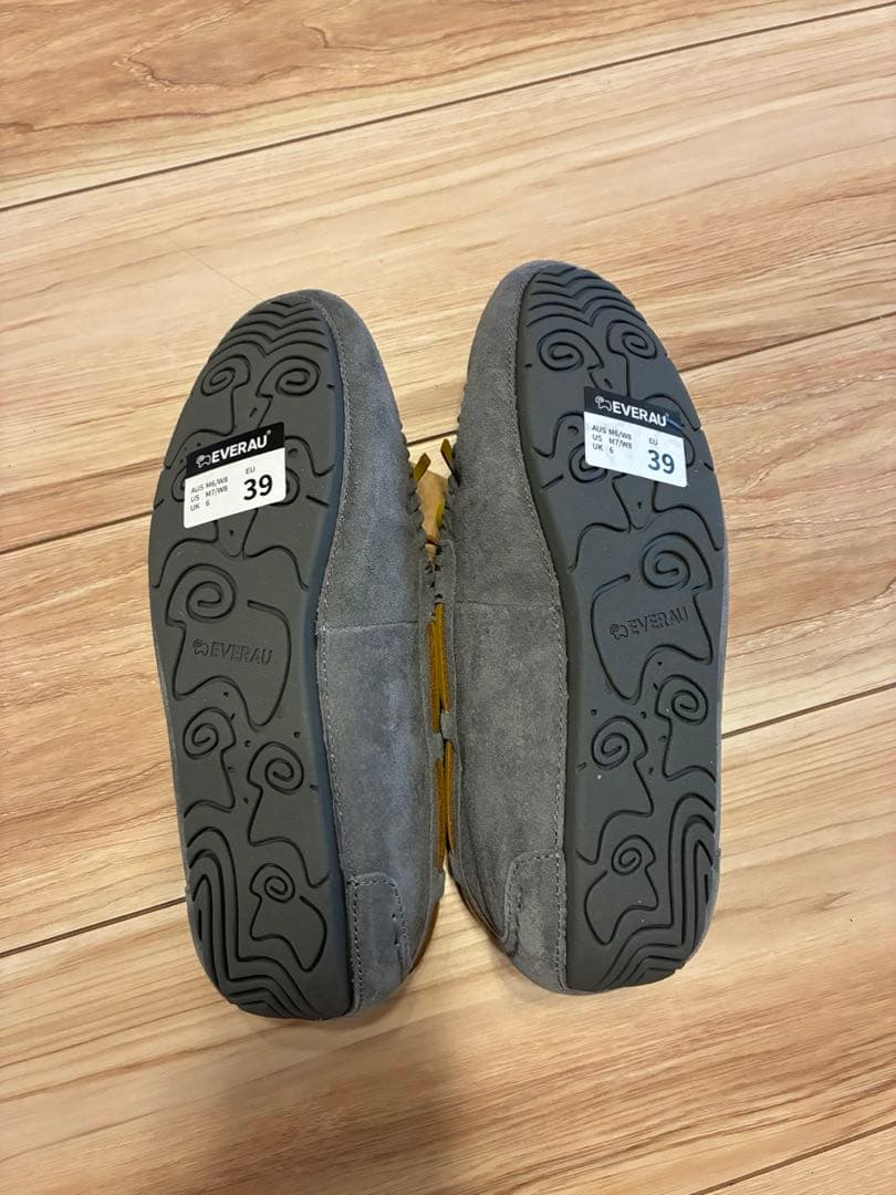 ＊新品未使用＊EVERAU UGG モカシンシューズ＊