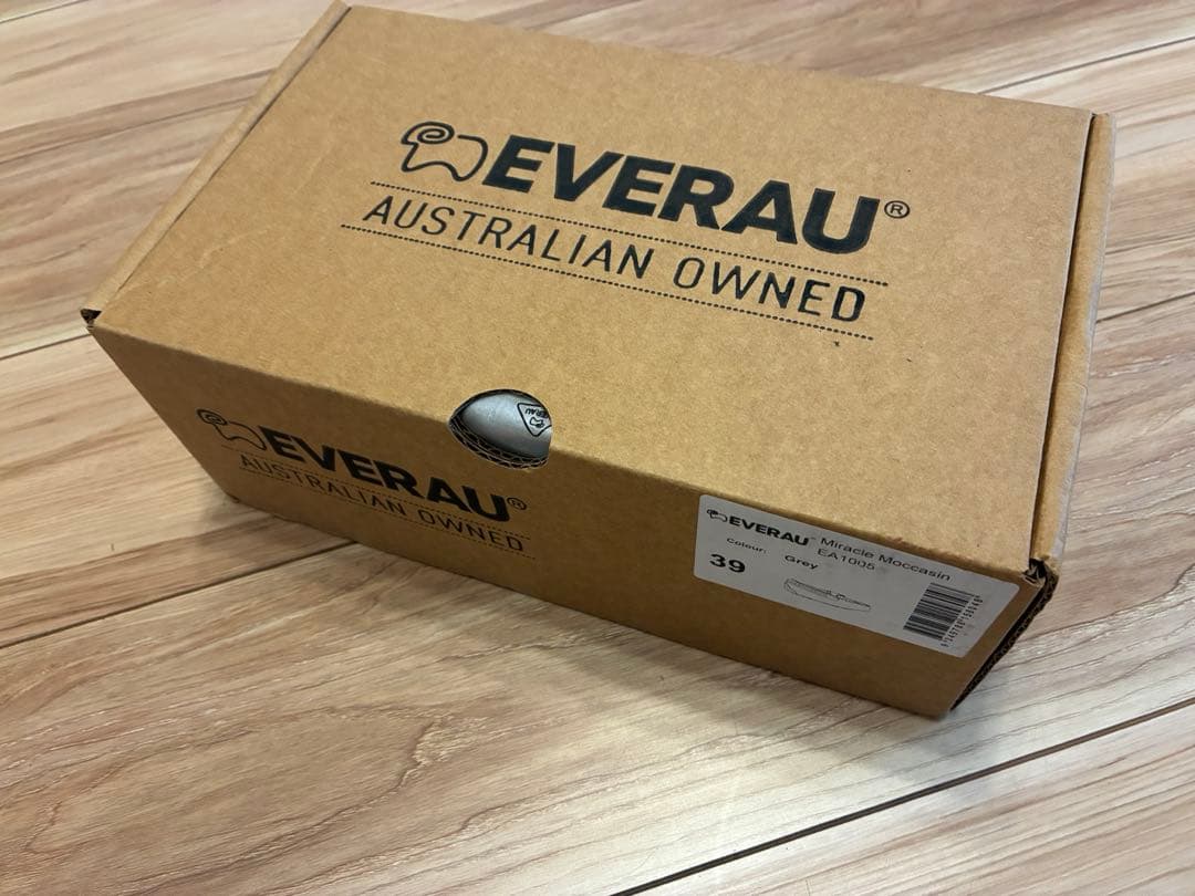 ＊新品未使用＊EVERAU UGG モカシンシューズ＊