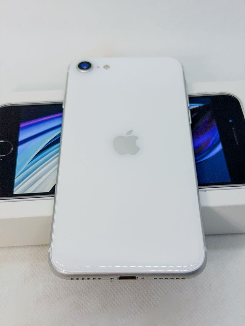 【極上品】iPhone SE 第2世代 64GB ホワイト バッテリー新品