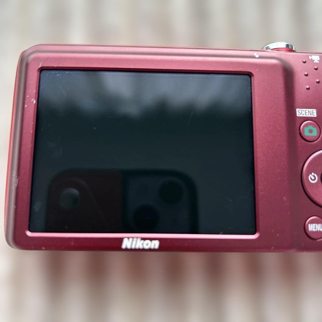 NIKON coolpix ニコン クールピクス　s3500 レッド