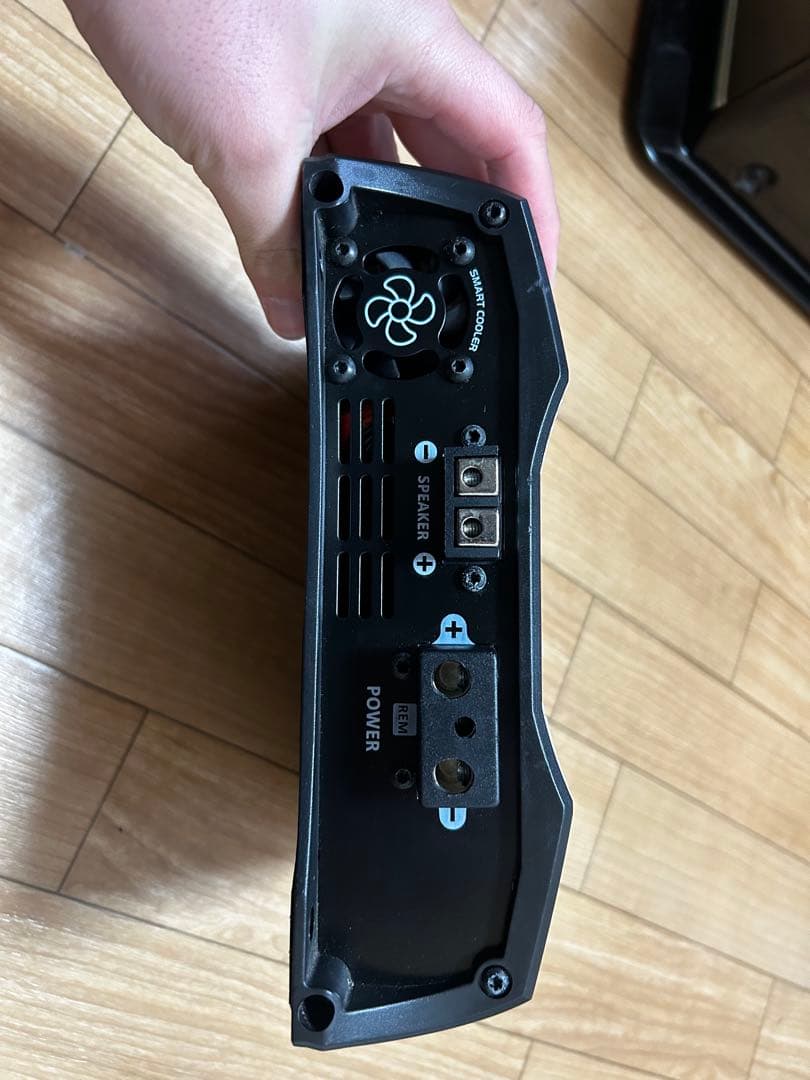 Taramps MD 1800.1 4オーム 1800w 1チャンネル アンプ