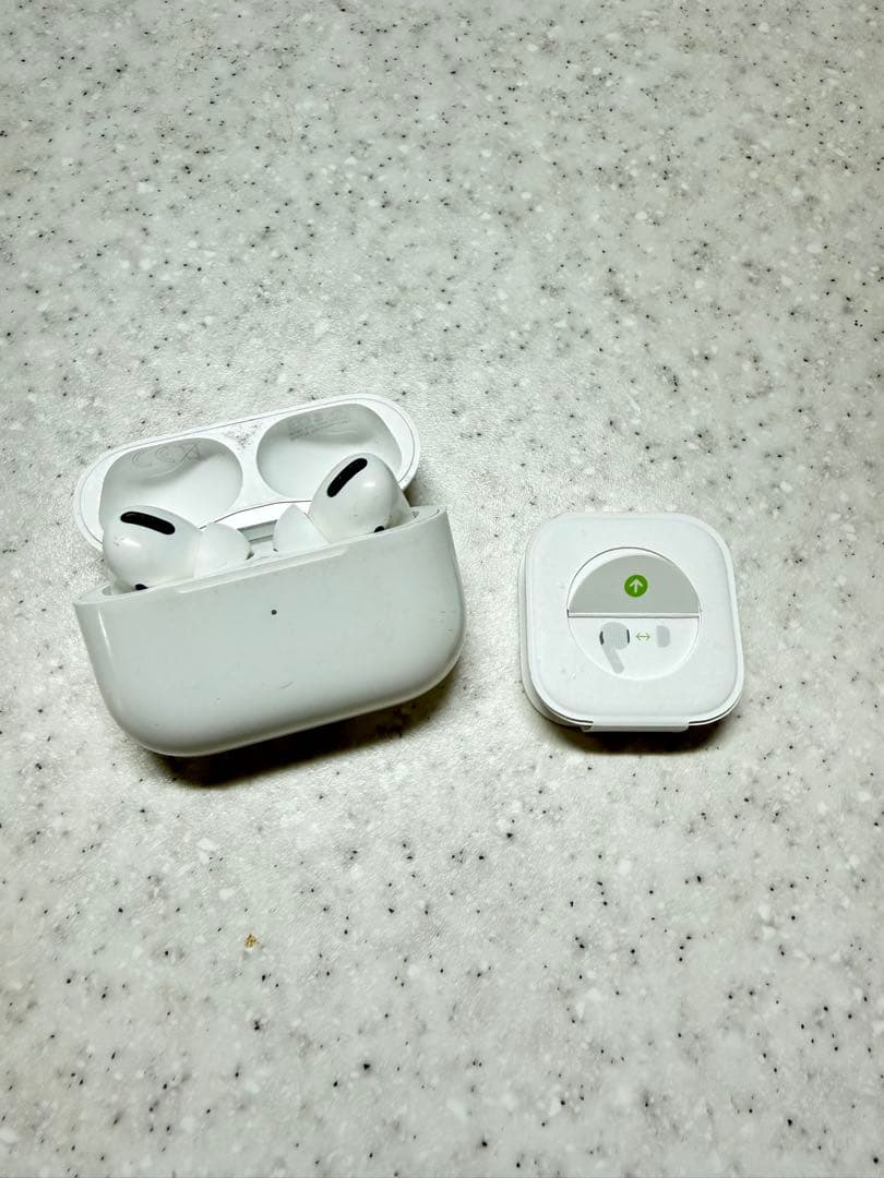 AirPods Pro 2 充電ケース付き