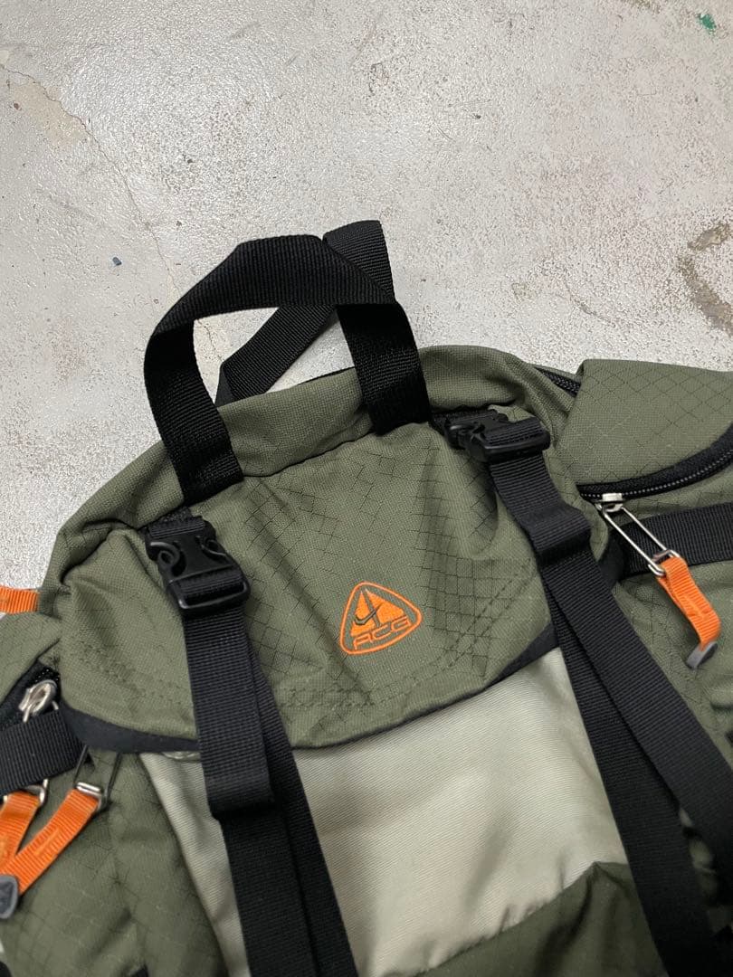 90s NIKE ACG ショルダーバック　ウエストポーチ　カーキ　y2k 刺繍
