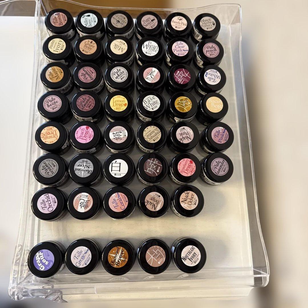 mmm　ほぼ未使用品お得です! プリジェルカラー200色セット