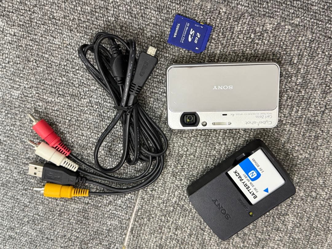 SONY ソニー Cyber−Shot DSC-T110 シルバー デジカメ