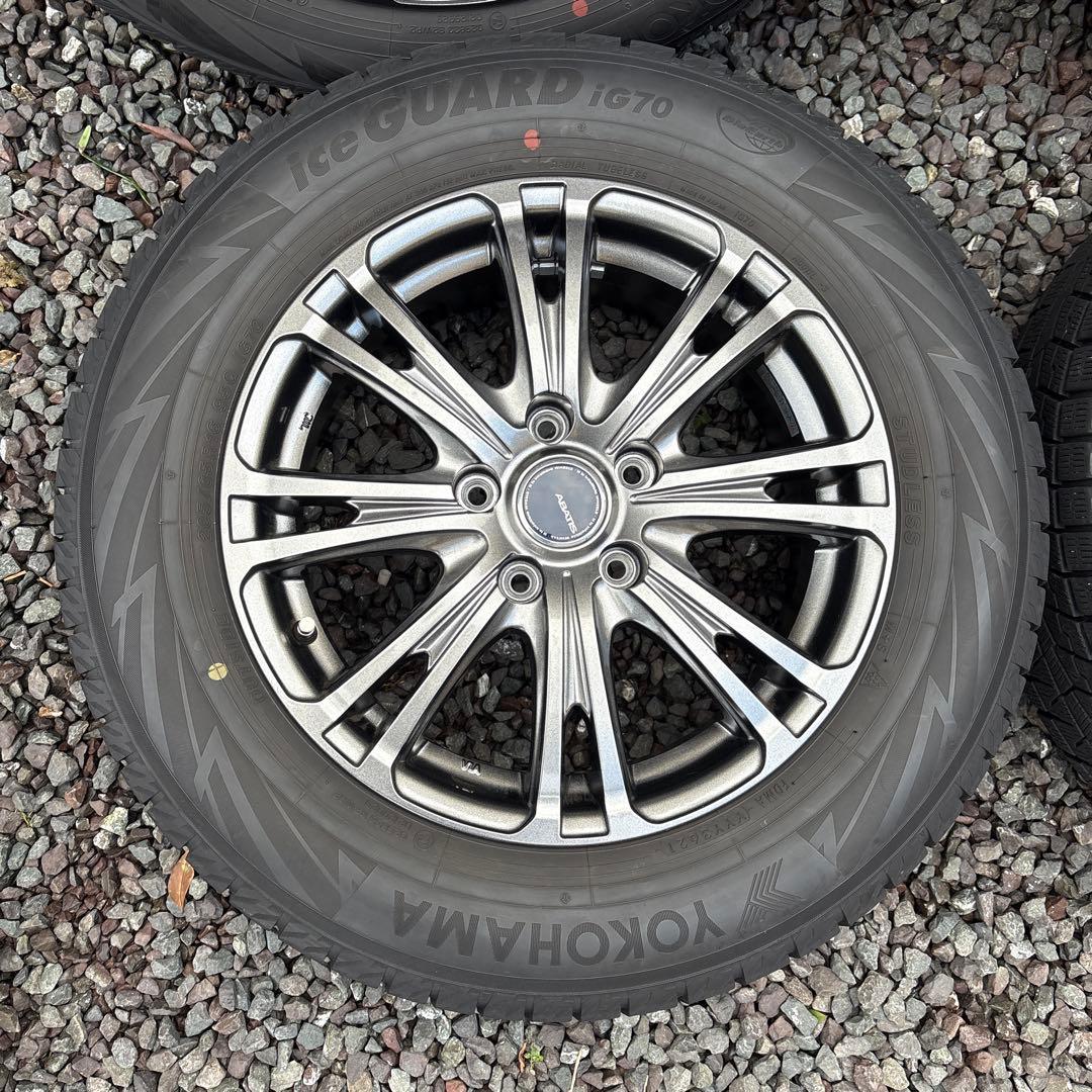 ヤリスクロス　スタッドレス 205/65/16 ヨコハマICE GEARD