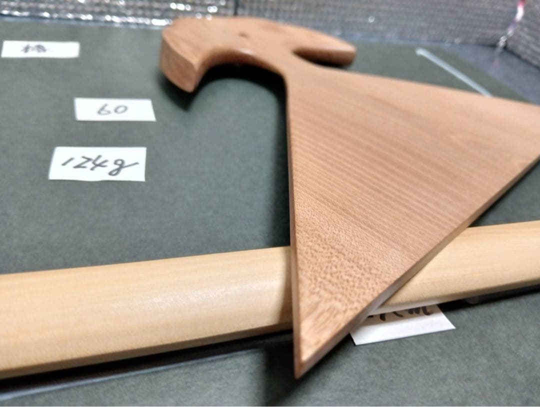 〔60〕薩摩琵琶用 撥・椿（27cm）