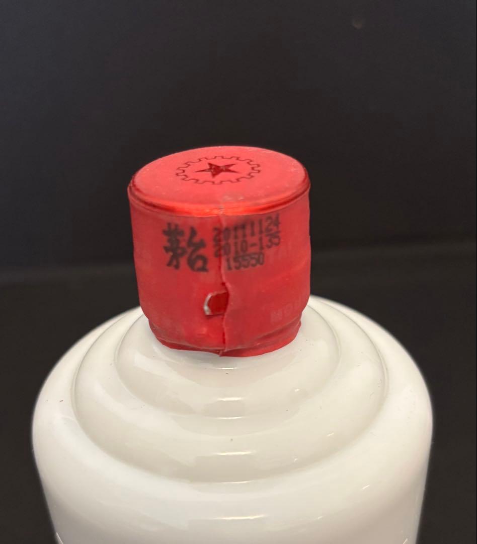 貴州茅台酒　2011年　天女ラベル　グラス付き　マオタイ酒