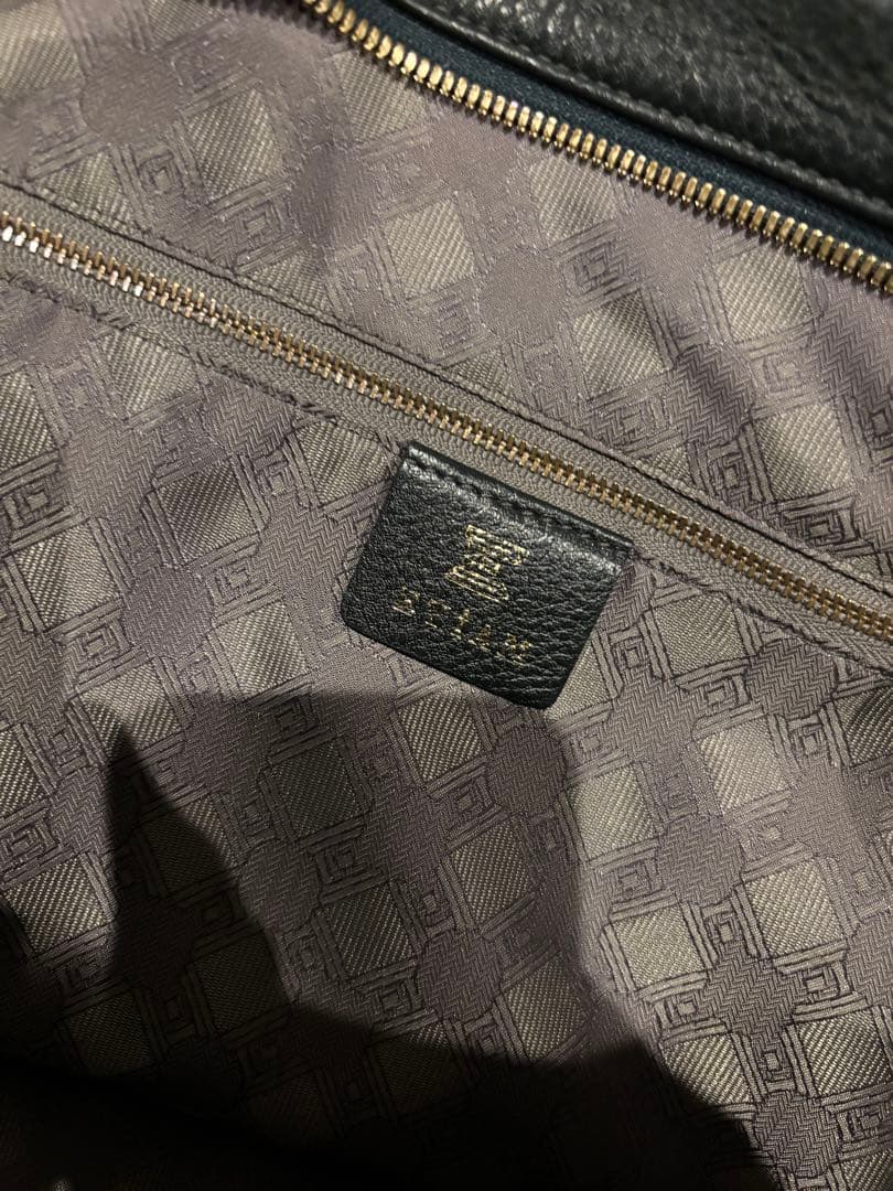 大幅値下げ！ETiAM エティアム　ｆｌｅｘｉダークグリーン　レザートートバッグ