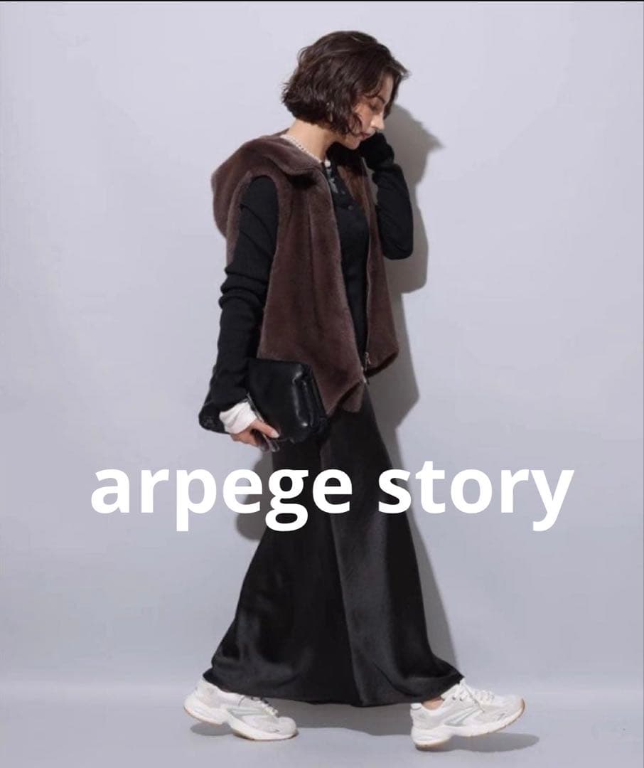 美品arpege story ファーフードジップベスト　茶 正規品　ゴールド金具