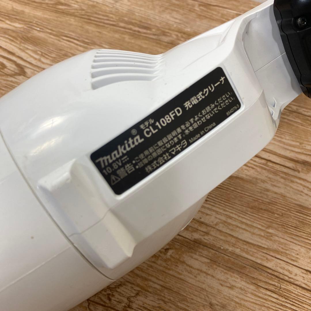 makita 充電式クリーナCL108FD
