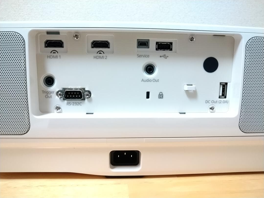 EPSON プロジェクター EH-TW7100