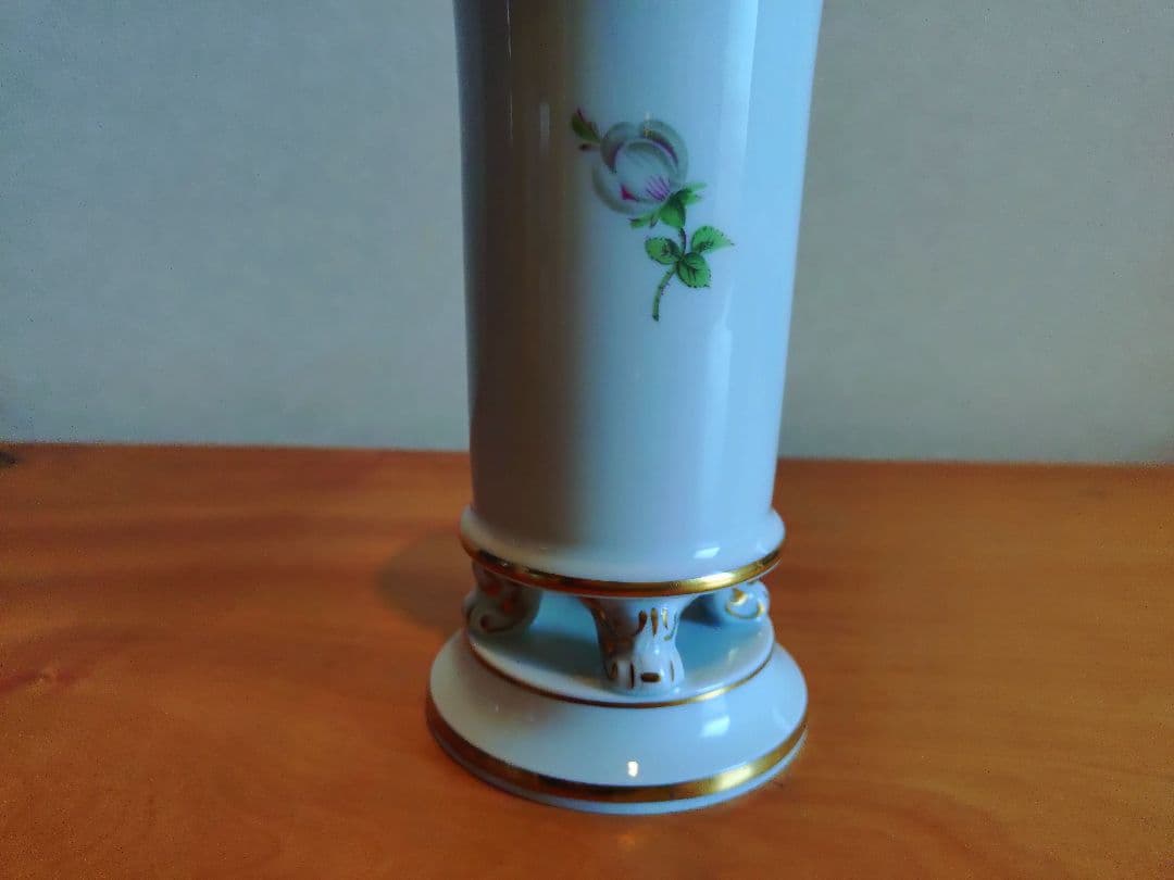 【希少】【マイセン】ホワイトローズ 金彩フラワーベース（花瓶）（日本未輸入品）