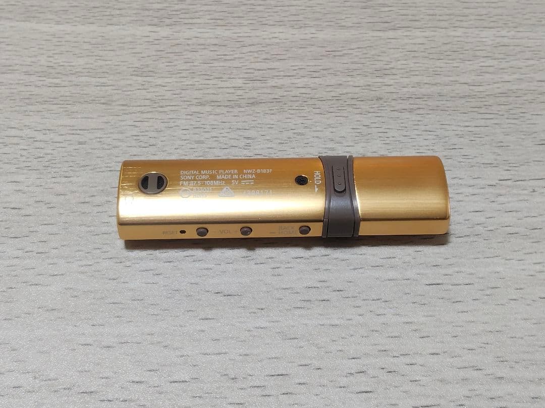 SONY ウォークマン ゴールド