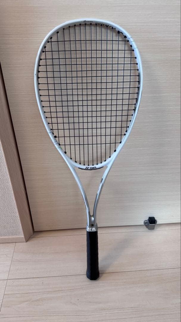 ヨネックス ナノフォース8v UL2 ホワイト