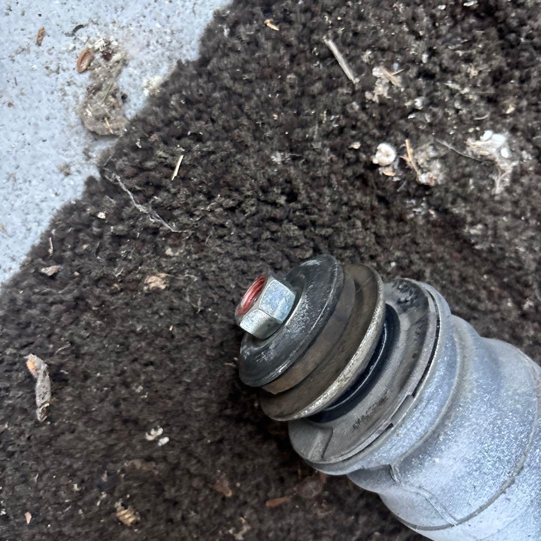 プリウス　30 純正サスペンション