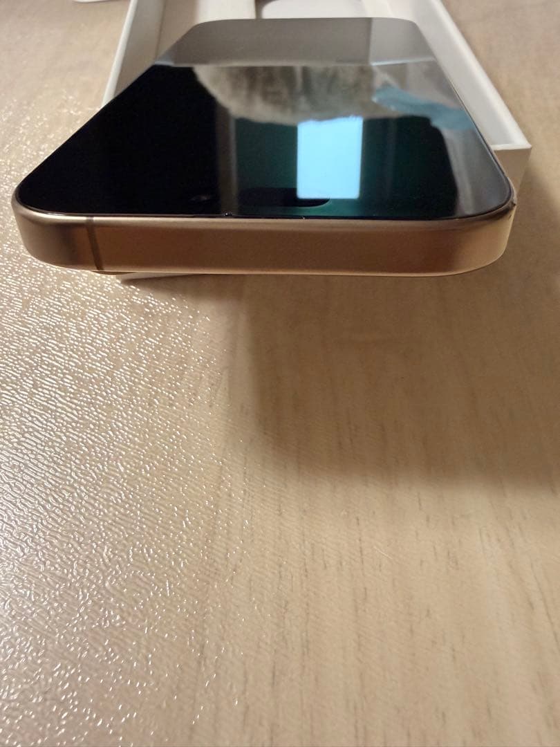 iPhone16Pro デザートチタニウム　128GB