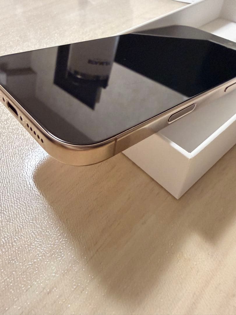 iPhone16Pro デザートチタニウム　128GB