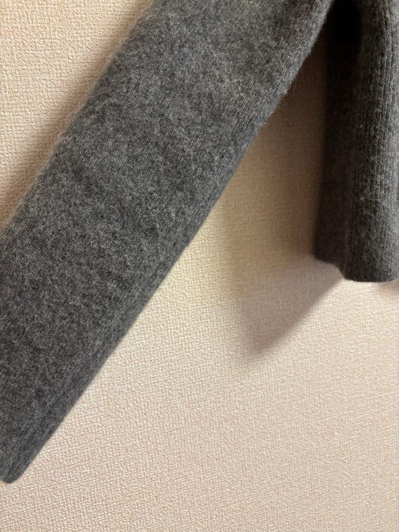 アニュアンス　グレー カシミヤブレンドノーカラーニットジャケット　anuans