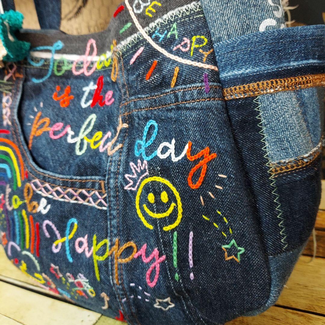 刺繍デニムバック　No.668　デニムリメイク　刺繍バック　チューリップバック