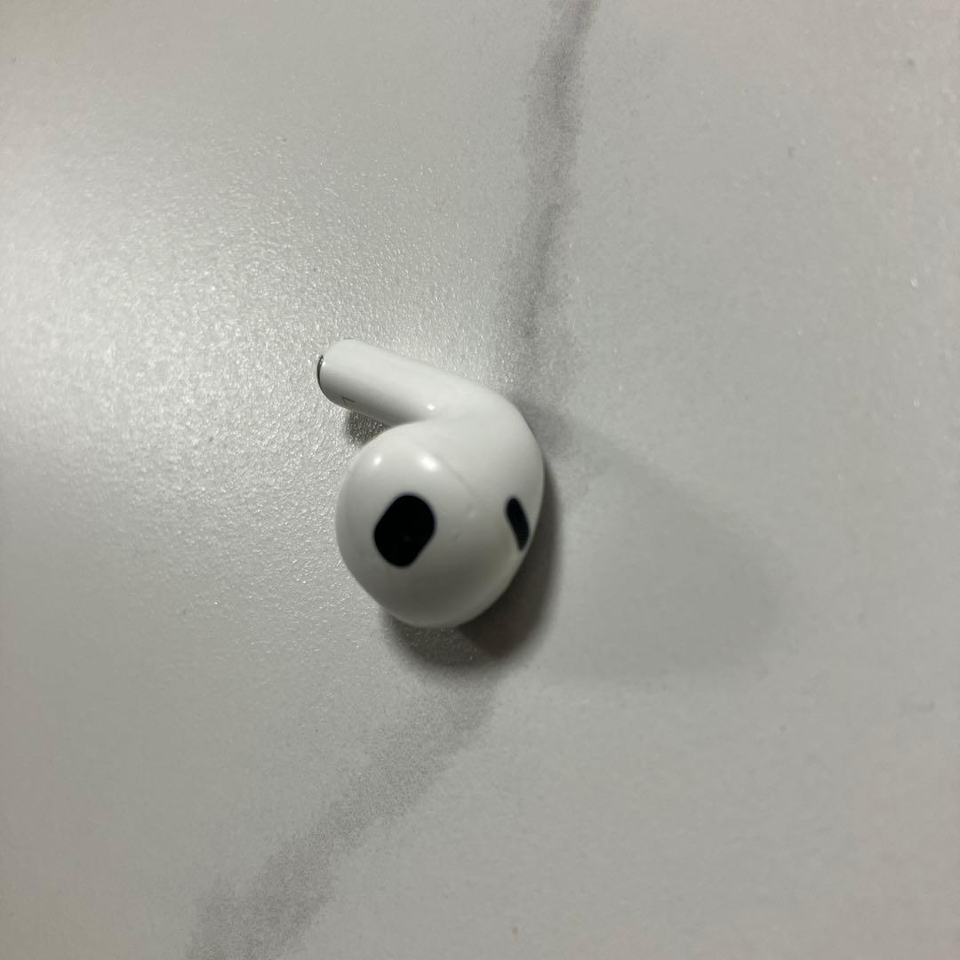 Apple AirPods 第3世代 Lightning充電ケース付き