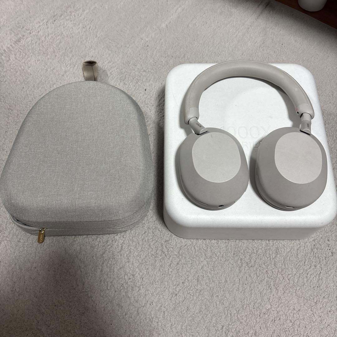 sony ワイヤレスヘッドフォン　wh-1000xm5 ホワイト