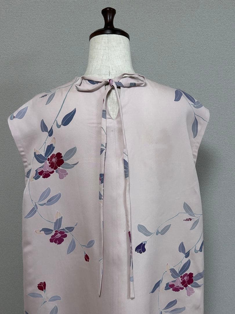 ♪着物リメイク♪ 桜色に上品な友禅花模様　後リボンの シンプルワンピース　後長め