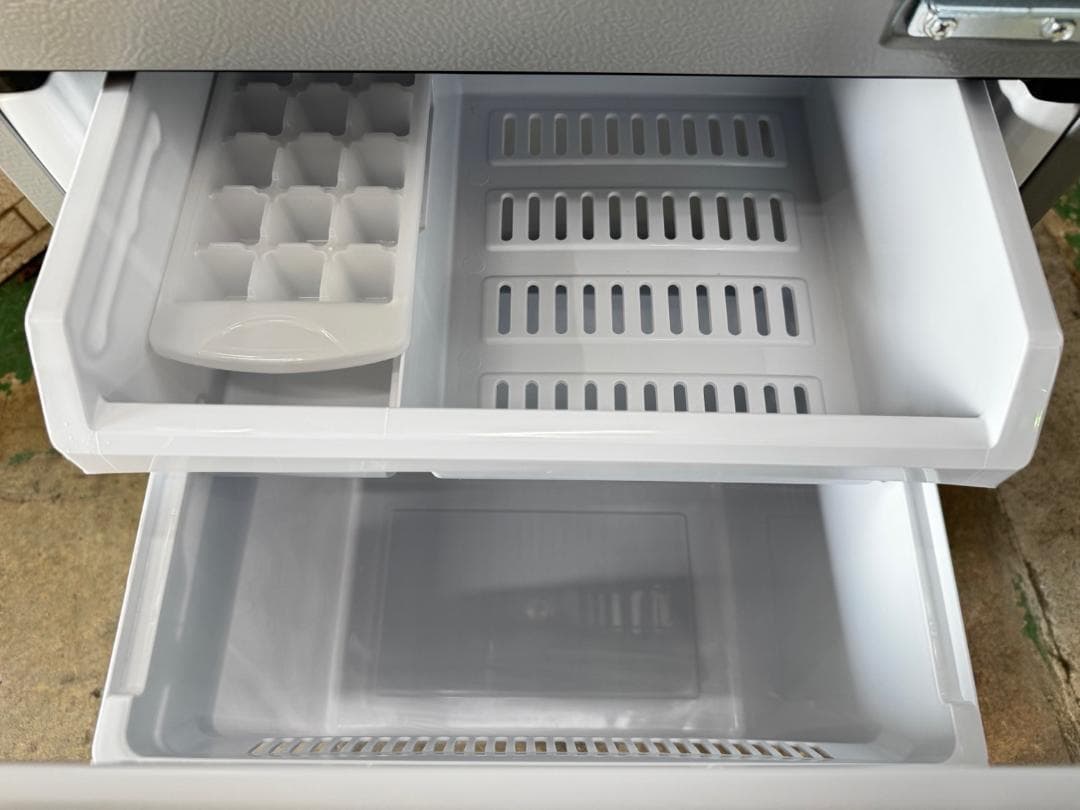 大阪送料無料★3か月保障★冷蔵庫★2022年★AQR-13M(S)★SR-182