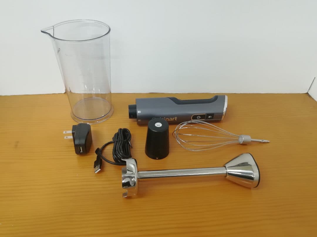 No.258 クイジナートコードレス 充電式ハンドブレンダーRHB-100J