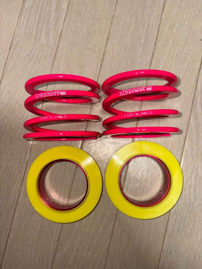 チャラバネ　ヘルパースプリングID63 6cm.2.6k