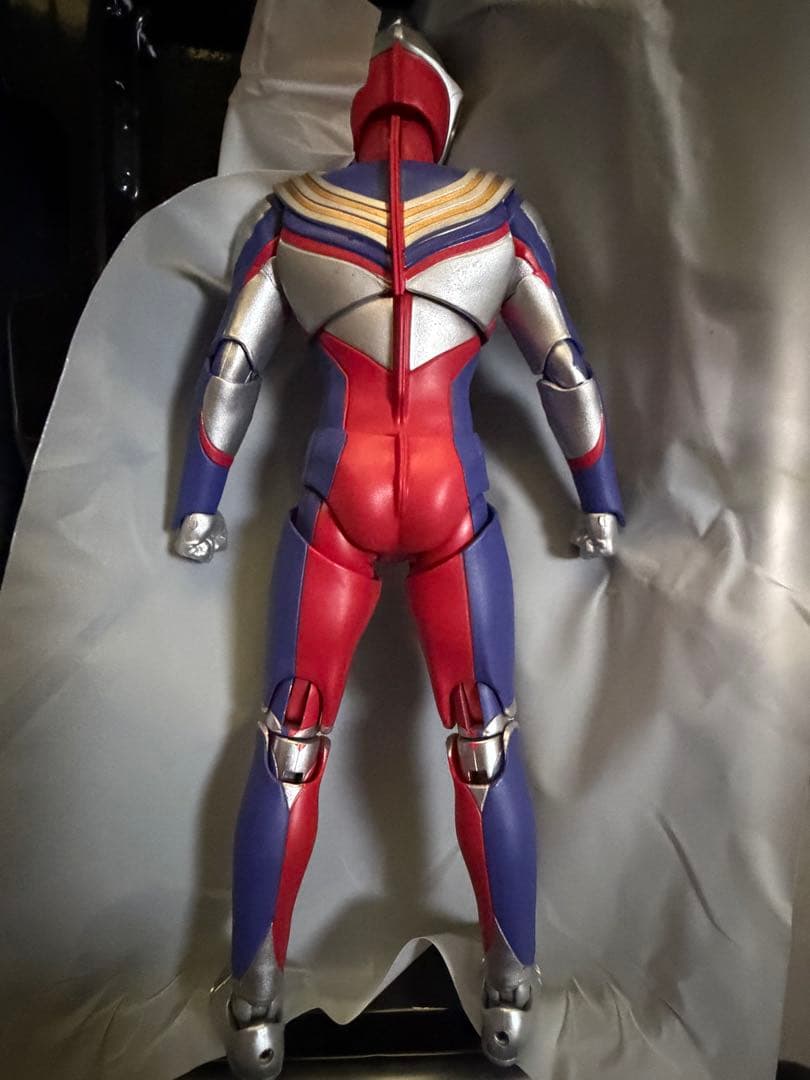 ウルトラマンティガ 真骨彫