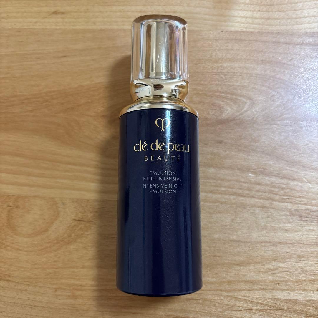 クレ・ド・ポー　ボーテ　エマルジョンアンタンシヴ(ニュイ) 乳液　夜用
