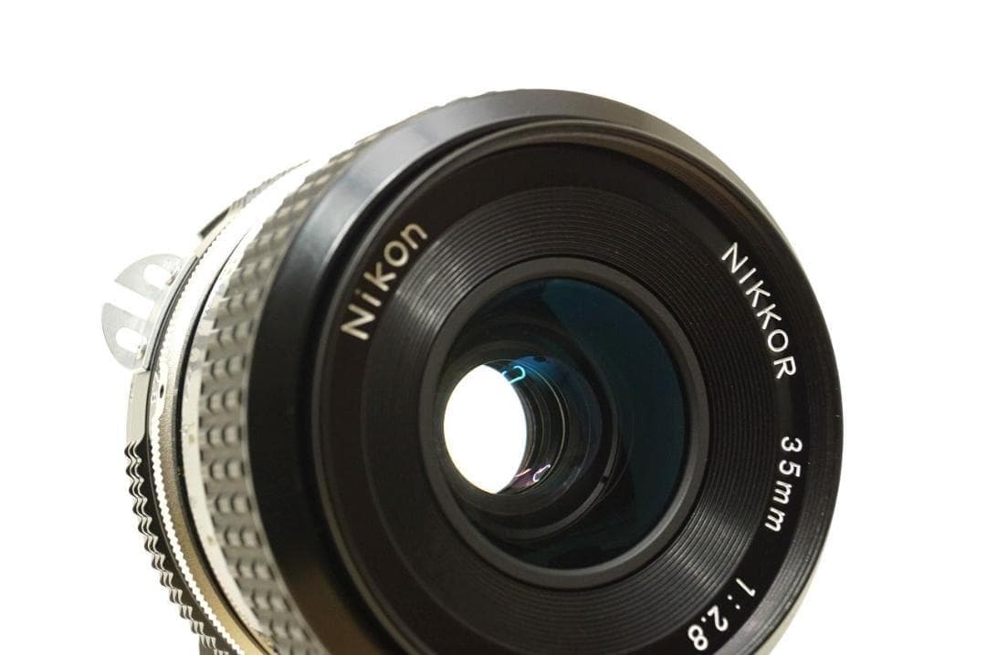 ●美しいボケ 単焦点　Nikon Ai NIKKOR 35mm F2.8