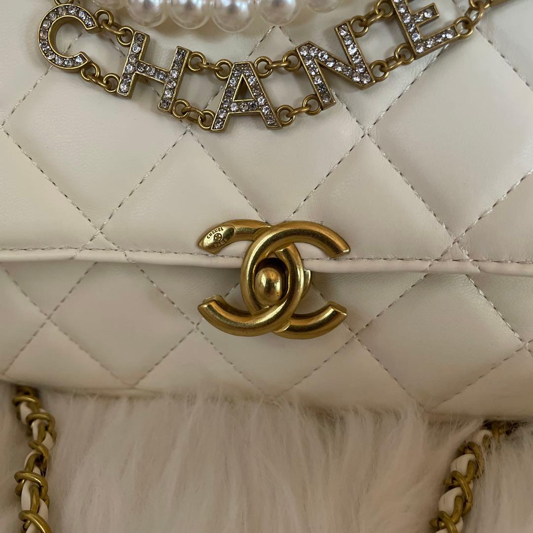 CHANEL ホワイト　チェーンショルダーバッグ　ノベルティ